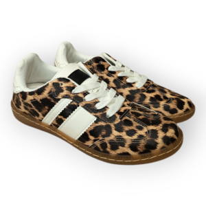 Alternative view of SNEAKERS
